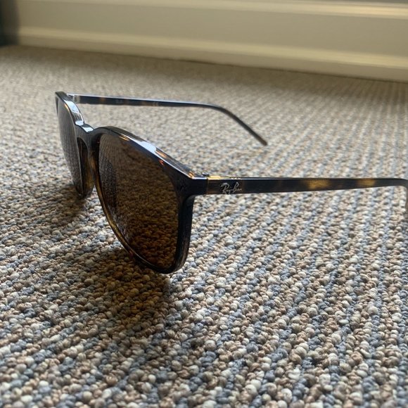 Ray-Ban Sunglasses - Picture 3 of 3